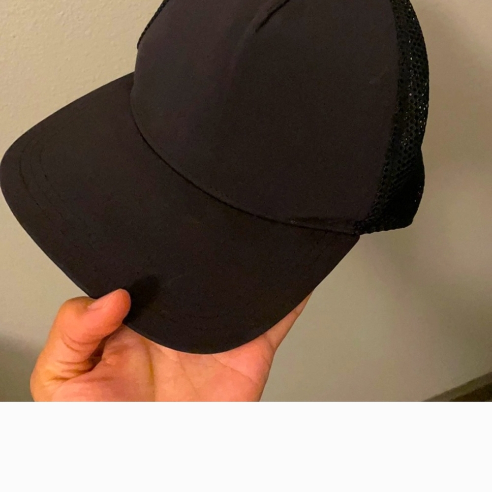 Lululemon Athletica Black Classic Mesh Hat